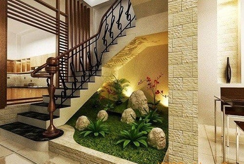 Tiểu cảnh bonsai nhỏ trang trí chân cầu thang