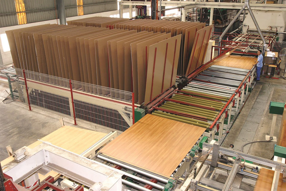 Xưởng sản xuất sàn gỗ robina - sangoanpha.com